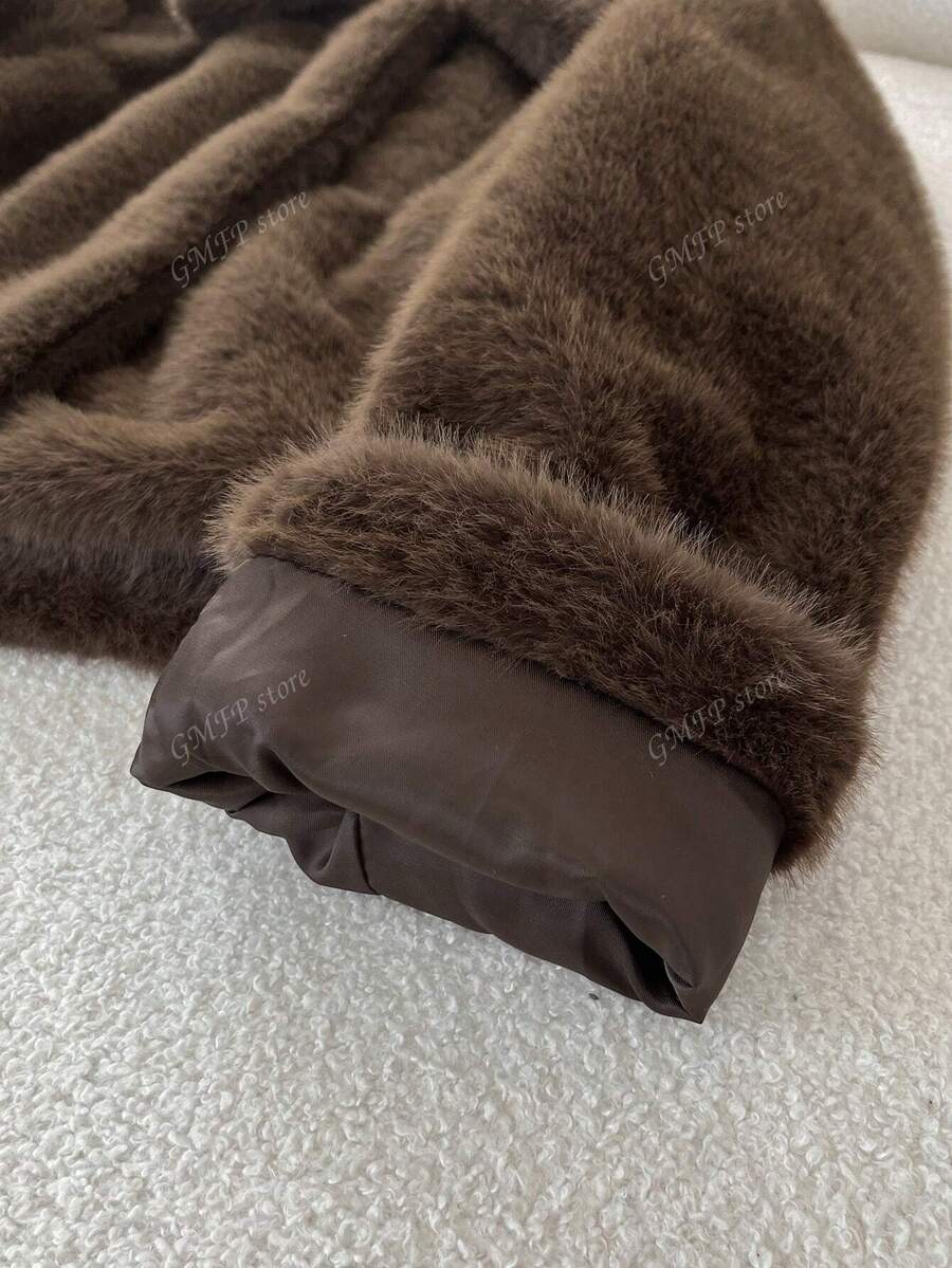 Peluche Chic | Een Elegante Jas