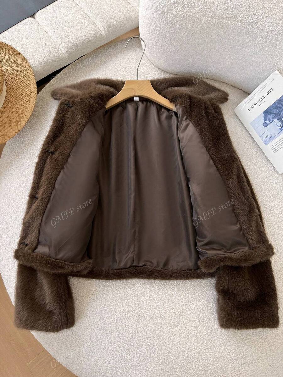 Peluche Chic | Een Elegante Jas