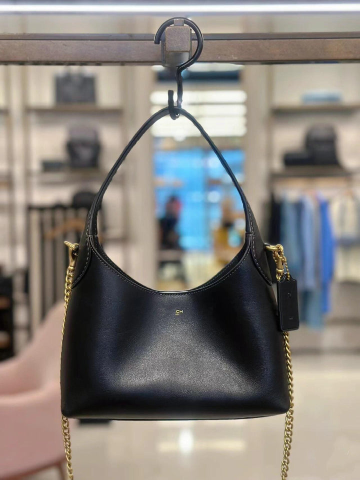 Lunaria | Een Tas waar Vorm en Elegantie  Samensmelten