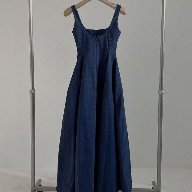 Élodianne | de lange jurk met verfijnde bandjes en tijdloze elegantie